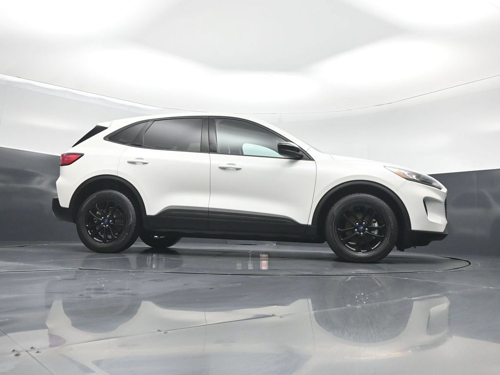 Used 2020 Ford Escape SE Sport FWD image 48