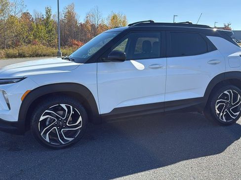 Used 2024 Chevrolet TrailBlazer RS image 13