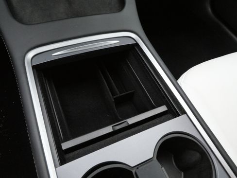 Used 2023 Tesla Model 3 Performance image 24