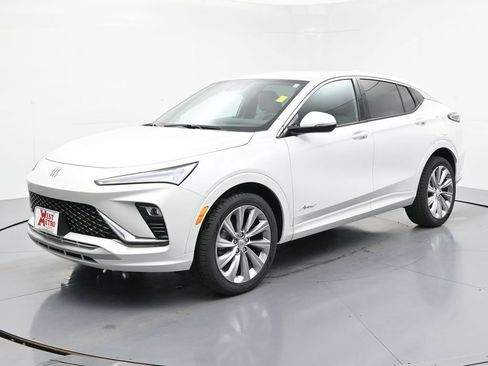 Used 2024 Buick Envista Avenir FWD image 1