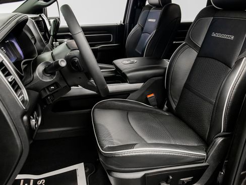 Used 2025 RAM 2500 Laramie image 32