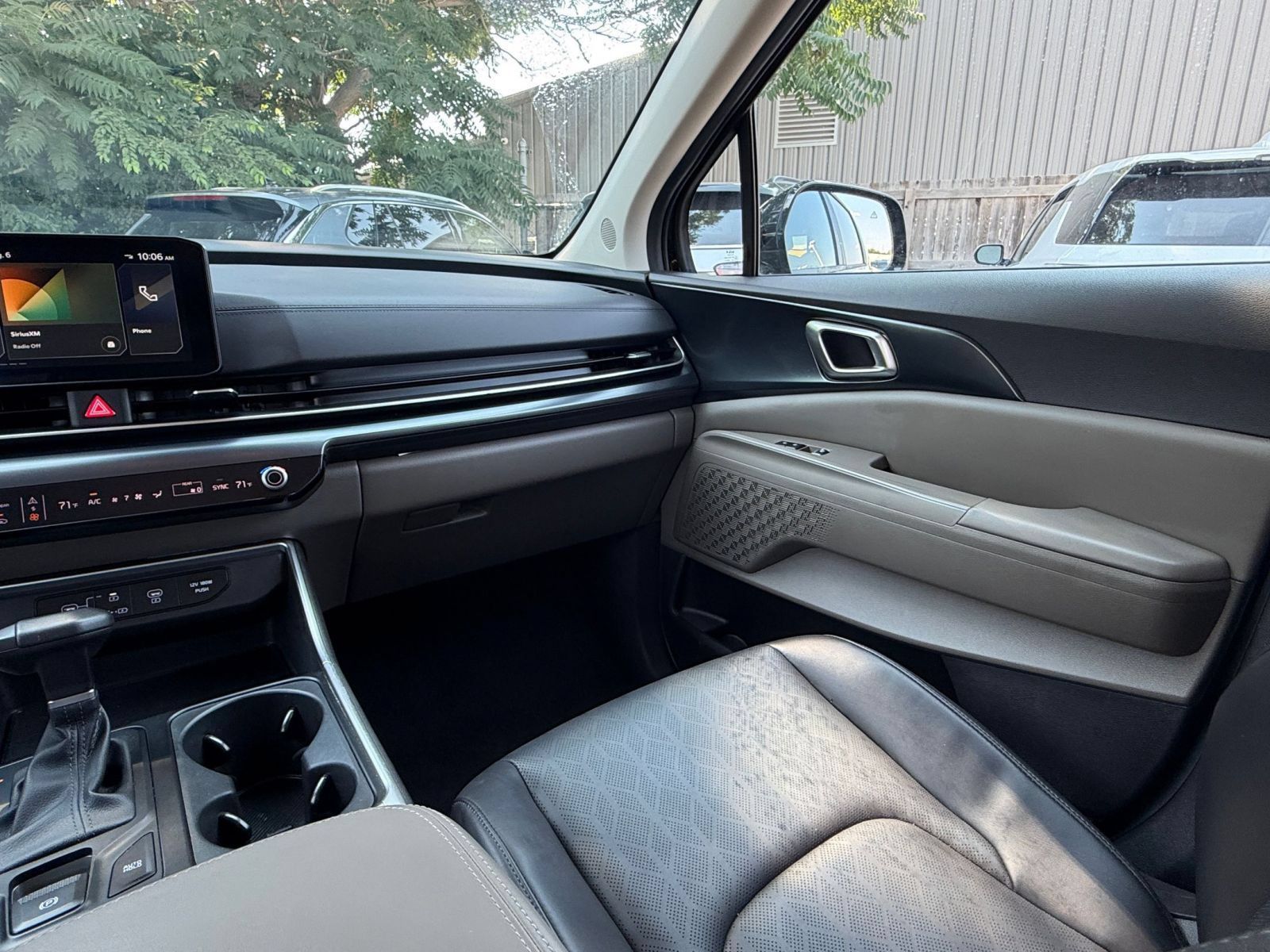 Used 2026 Kia Carnival FWD image 34