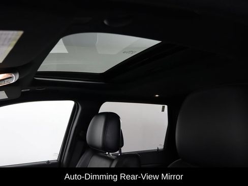 Used 2020 Jeep Grand Cherokee Altitude AWD/4WD image 24