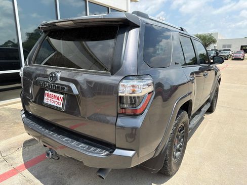 Used 2021 Toyota 4Runner SR5 Premium w/ Moonroof Package RWD image 6