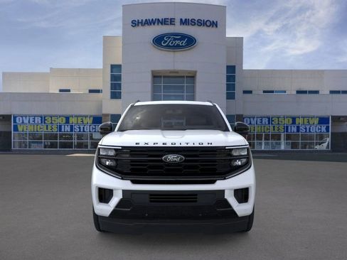 New 2025 Ford Expedition Platinum w/ Stealth Performance Package image 6