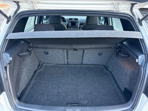 Used 2013 Volkswagen Golf 4-Door image 16