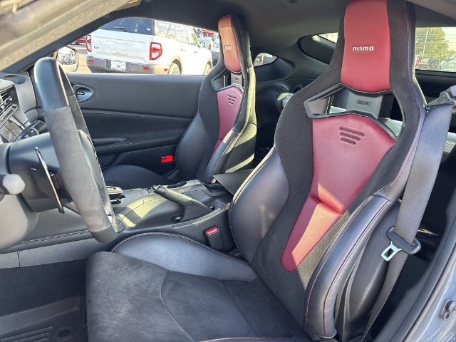 Used 2024 Nissan Z NISMO w/ Floor Mat Package RWD image 15