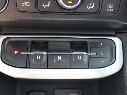 Used 2023 GMC Acadia SLE FWD image 47
