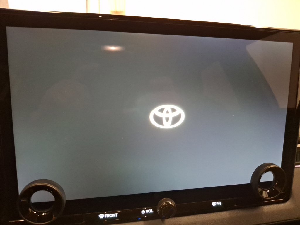 Used 2026 Toyota C-HR AWD/4WD image 22