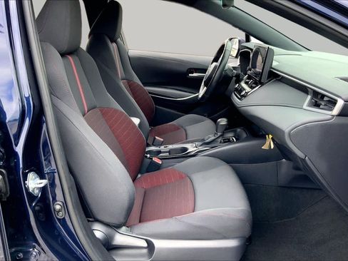Used 2024 Toyota Corolla SE FWD image 9