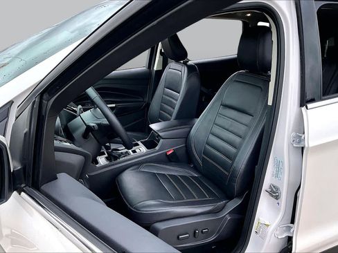 Used 2018 Ford Escape Titanium FWD image 8