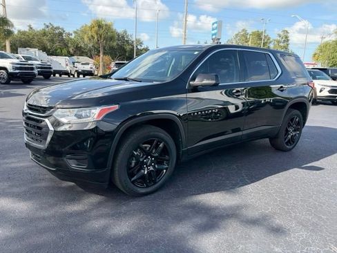 Used 2021 Chevrolet Traverse LS w/ LPO, Cargo Package FWD image 3