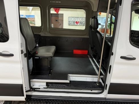 Used 2020 Ford Transit 150 Medium Roof RWD image 23