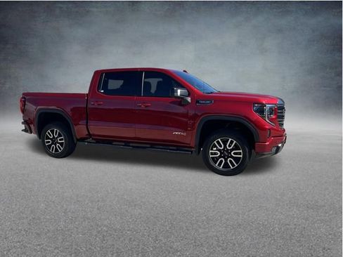 Used 2024 GMC Sierra 1500 AT4 w/ AT4 Preferred Package AWD/4WD image 2