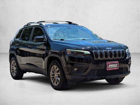 Used 2020 Jeep Cherokee Latitude Plus AWD/4WD image 3
