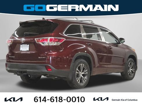 Used 2016 Toyota Highlander XLE AWD/4WD image 8