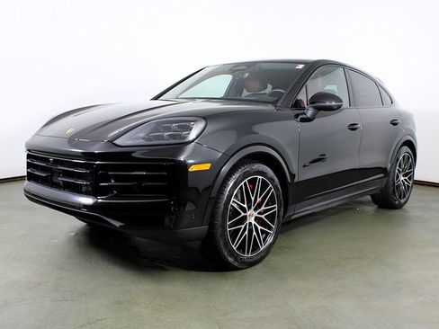 Certified 2026 Porsche Cayenne S AWD/4WD image 1