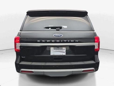 Used 2024 Ford Expedition XLT AWD/4WD image 9