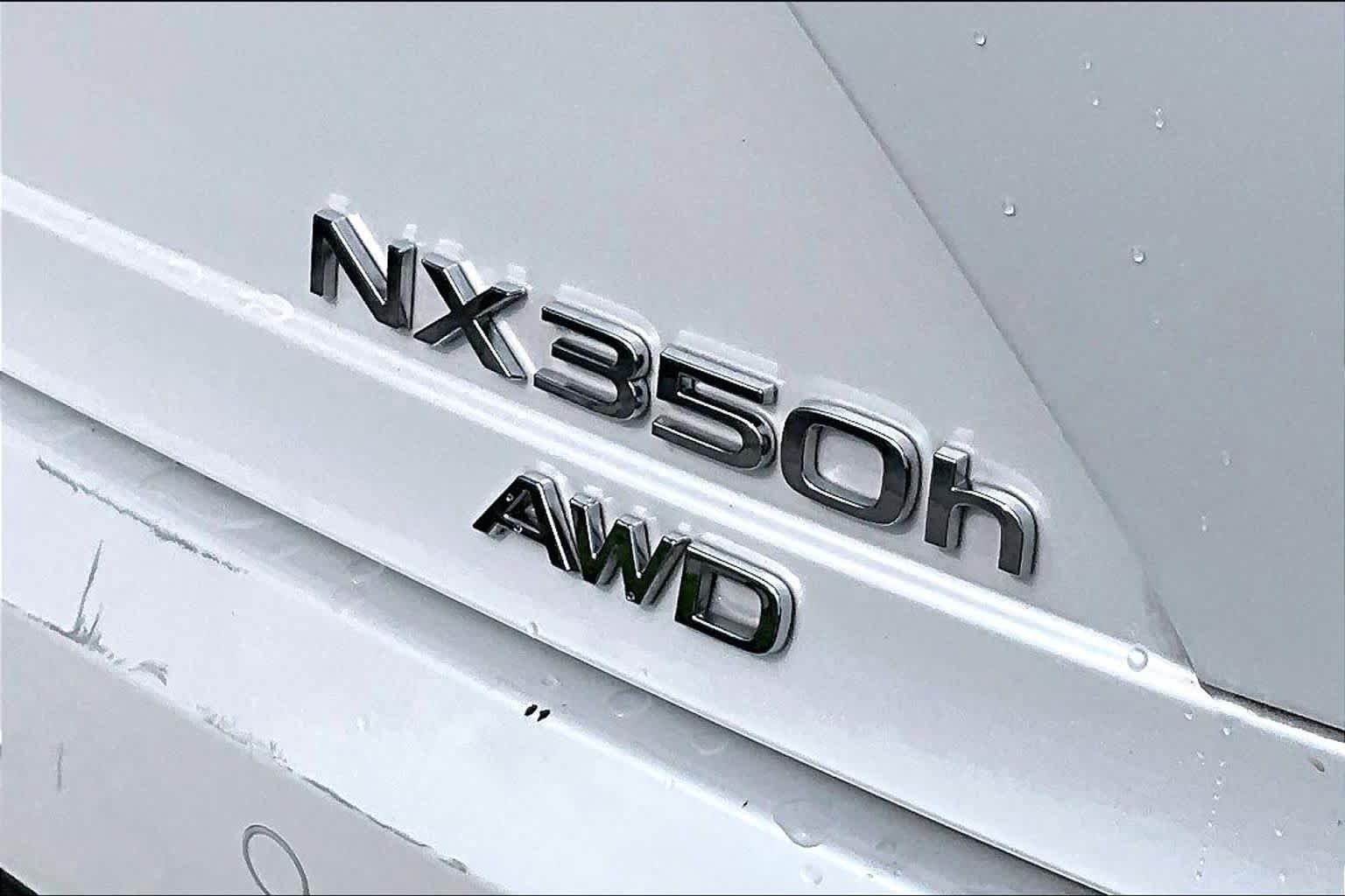 Used 2024 Lexus NX 350h AWD image 10
