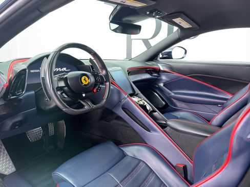 Used 2021 Ferrari Roma RWD image 16
