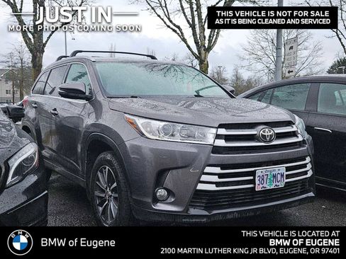 Used 2018 Toyota Highlander XLE image 1