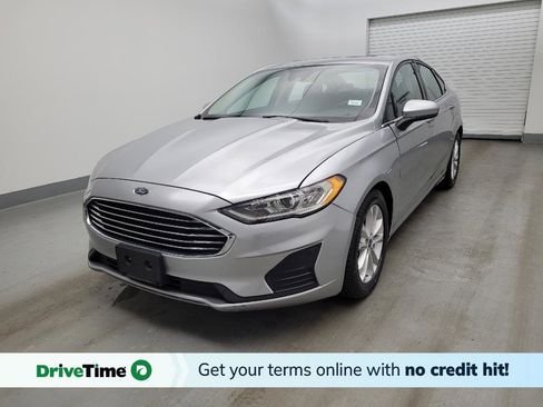 Used 2020 Ford Fusion SE image 1