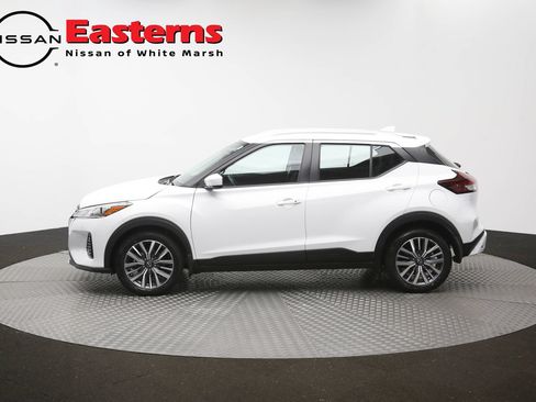 Used 2024 Nissan Kicks SV FWD image 58