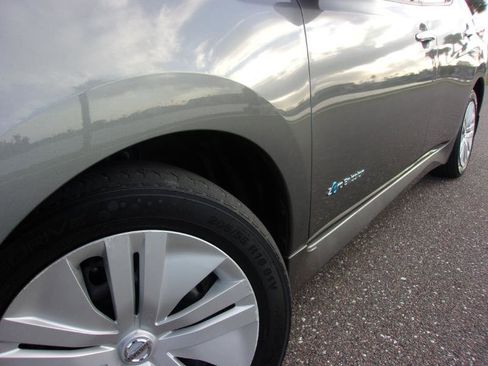 Used 2018 Nissan Leaf S w/ S Charge Package image 16