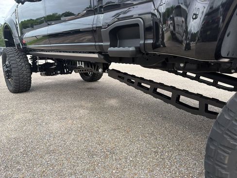 Used 2024 Ford F450 Platinum w/ FX4 Off-Road Package AWD/4WD image 20