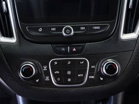 Used 2022 Chevrolet Malibu LT FWD image 21
