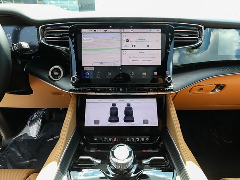 New 2026 Jeep Grand Wagoneer Summit AWD/4WD image 15