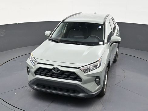 Used 2021 Toyota RAV4 XLE FWD image 19