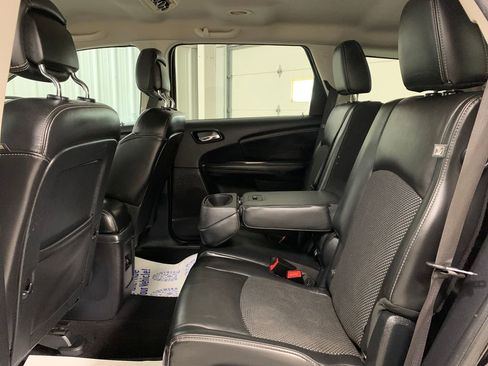 Used 2017 Dodge Journey Crossroad w/ Popular Equipment Group FWD image 16