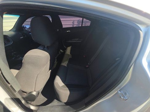 Used 2022 Dodge Charger SXT RWD image 11