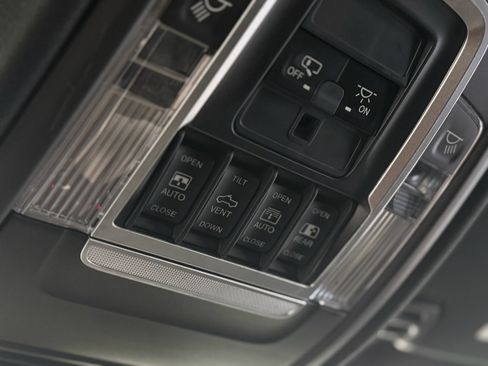 Used 2019 RAM 1500 Big Horn AWD/4WD image 29