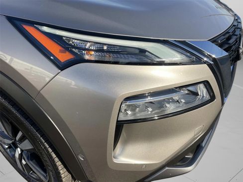 Used 2022 Nissan Rogue SL w/ SL Premium Package image 30