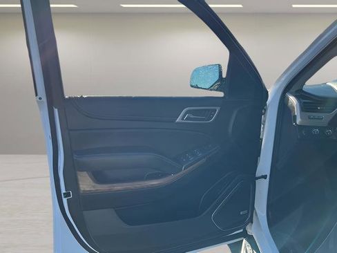 Used 2019 GMC Yukon XL Denali AWD/4WD image 9