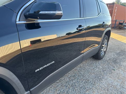 Used 2023 GMC Acadia SLT FWD image 13