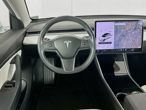 Used 2018 Tesla Model 3 Long Range AWD/4WD image 16