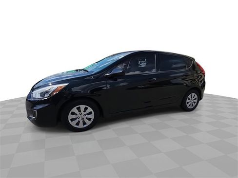 Used 2017 Hyundai Accent SE image 4
