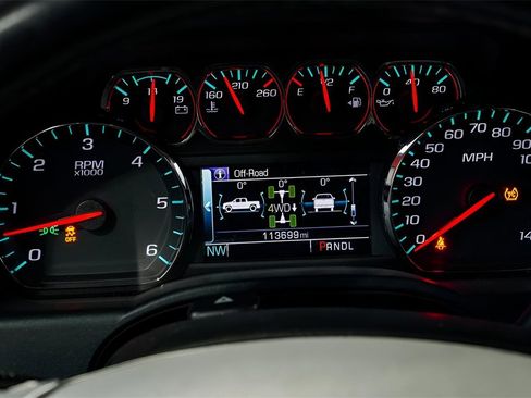 Used 2018 Chevrolet Silverado 1500 LT w/ All Star Edition image 35