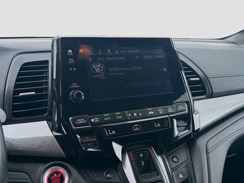 Certified 2024 Honda Odyssey EX-L image 12