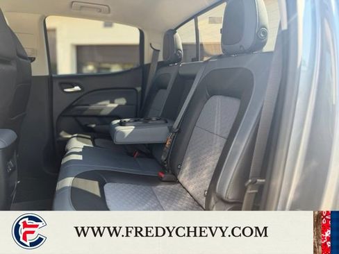 Used 2022 Chevrolet Colorado Z71 AWD/4WD image 25