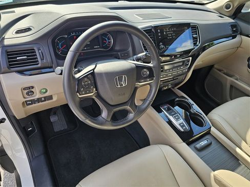 Used 2022 Honda Pilot Touring image 15