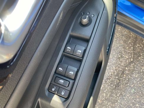 New 2026 Jeep Compass Latitude AWD/4WD image 17