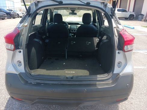 Used 2020 Nissan Kicks S FWD image 21