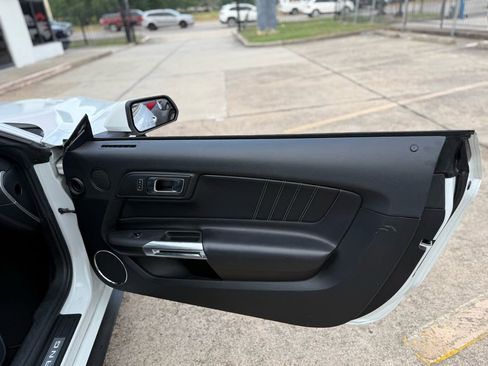 Used 2020 Ford Mustang Premium RWD image 22