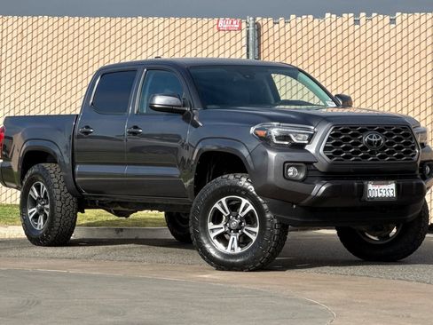 Used 2023 Toyota Tacoma SR AWD/4WD image 2