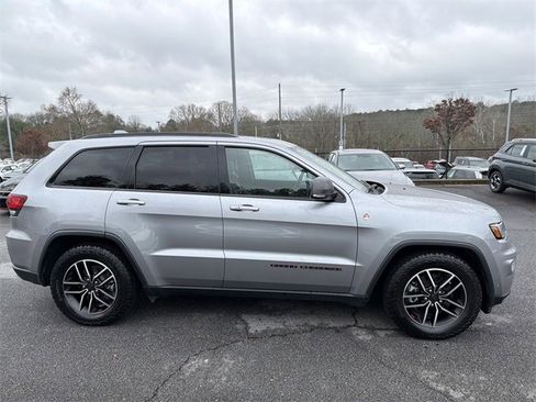 Used 2020 Jeep Grand Cherokee Trailhawk w/ Trailhawk Luxury Group image 8