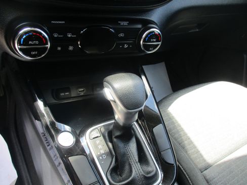 Used 2022 Kia Soul S FWD image 15